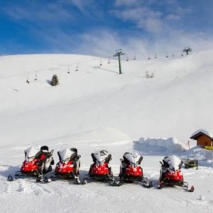 Maximize Your Slopes: Ski Rentals for Your Experience